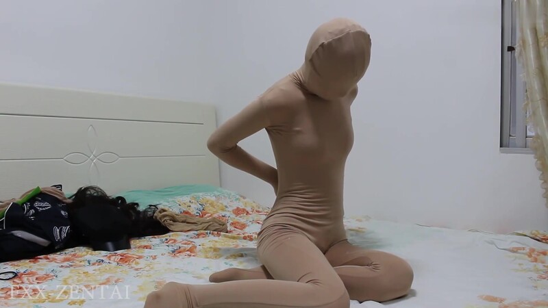 Seven7小姐10 四层zentai ：两层天鹅绒+一层莫代尔+一层莱卡+再加一层丝袜睡袋