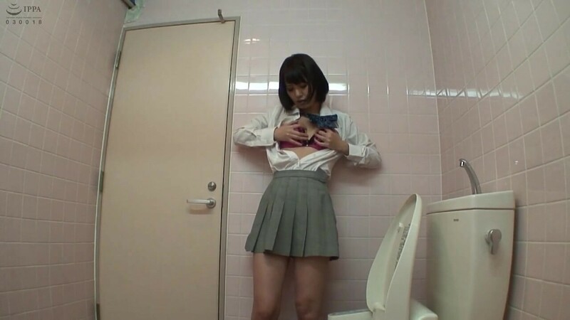 dksb-***女子校生の女子トイレを盗撮！オナニーする変態娘！