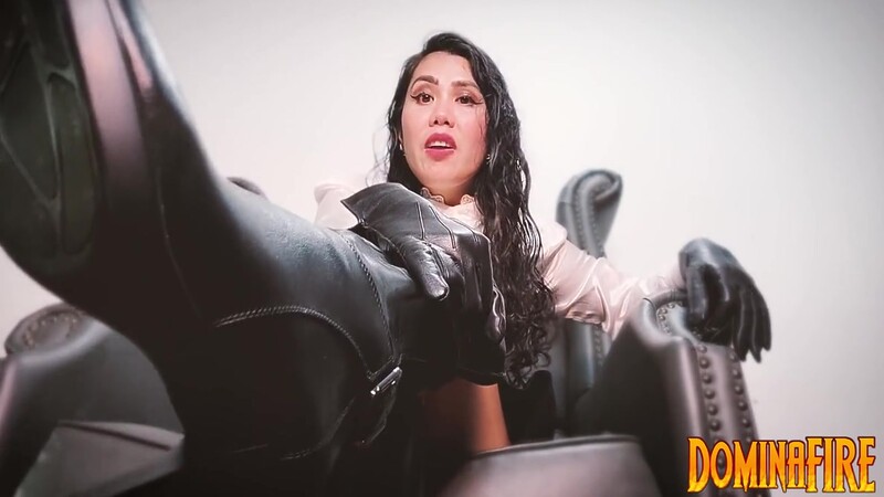 Giantess Humiliates You – Domina Fire