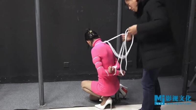 Chinese Bondage Photoshoot