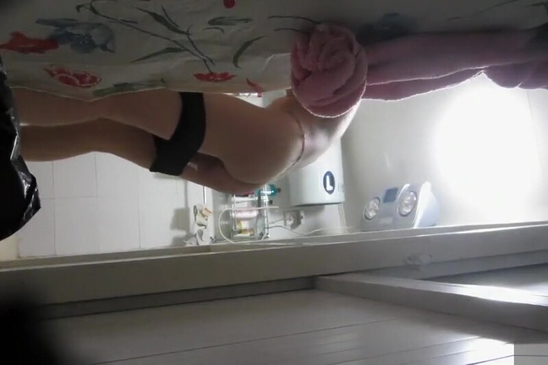 My Chinese friend filmed while washing her curves