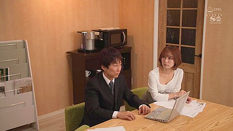 [ssis-572] (4k) The Night On A Business Trip When I, A Dull And Unattractive Subordinate, Turned The Tables On My Disgustingly Strict Female Boss With My Huge Cock – Minami Kojima P1