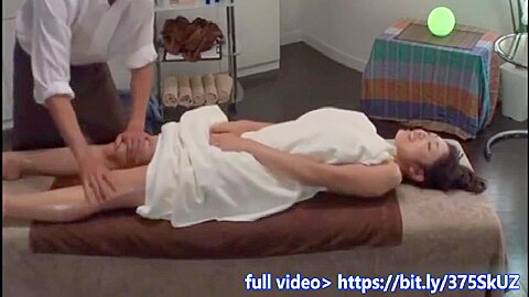 Sex Japanese Massage To Baeuty Mommy Big Tits